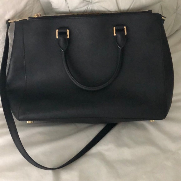 Black Michael Kors Bag - Picture 2 of 4